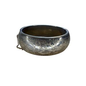 Vintage Gold Tone Etched Floral Sunflower Hinged Bangle Bracelet 80s
